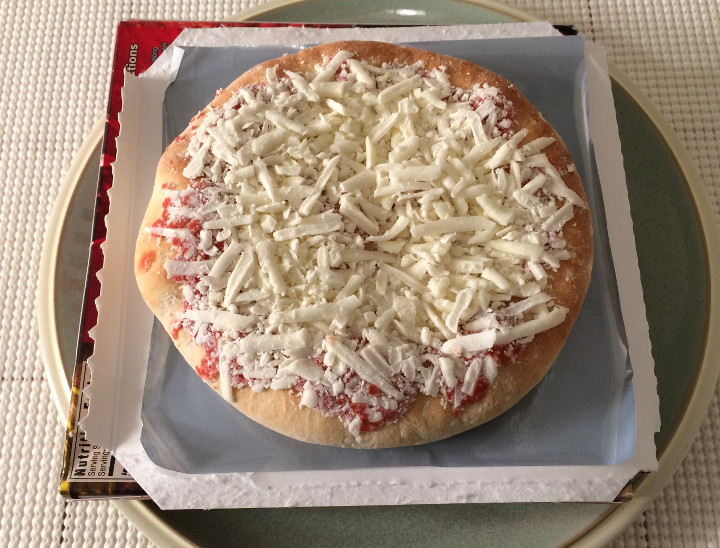 DiGiorno Stuffed Crust Cheese Pizza Review