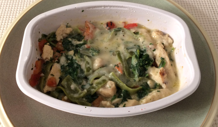 Smart Made Chicken with Spinach Fettuccine
