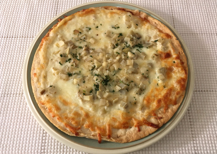 Lunds & Byerlys Asiago Artichoke Pizza