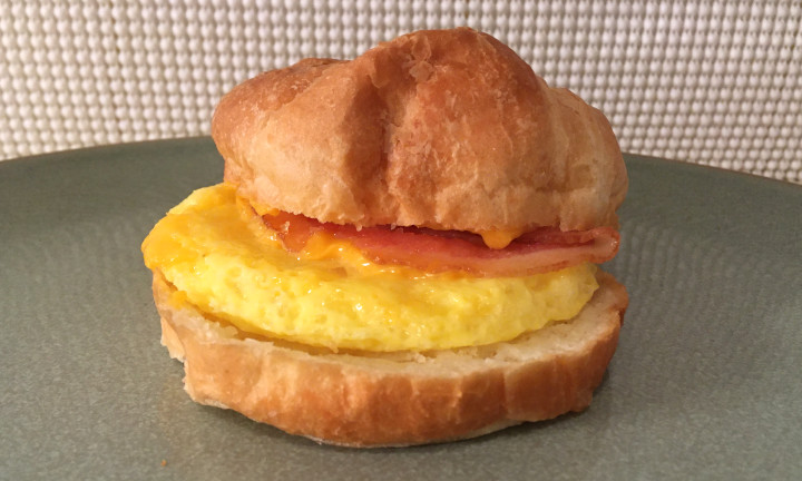 Crav'n Flavor Bacon, Egg & Cheese Croissant Breakfast Sandwiches