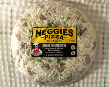 Heggies Deluxe Combination Pizza Review
