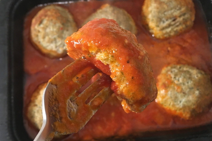 Rao's Made for Home Meatballs and Sauce
